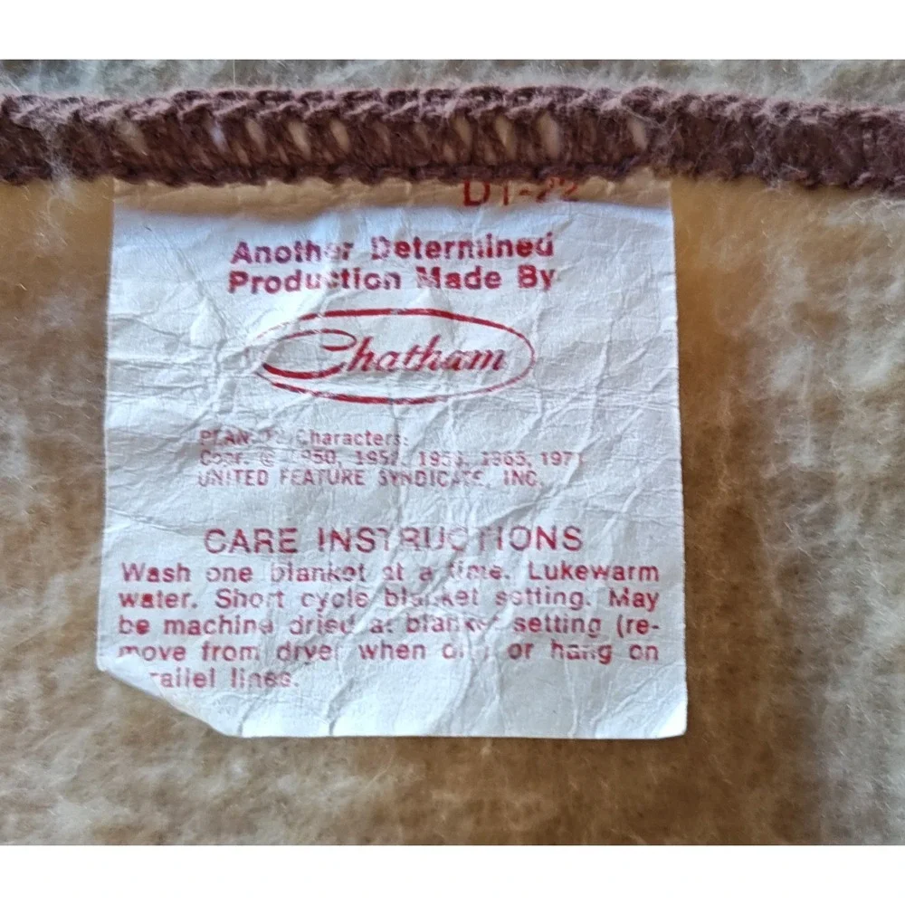 Chatham Peanuts Blanket 72x42‎ Cream Everybody Loves Summer Snoopy Vintage